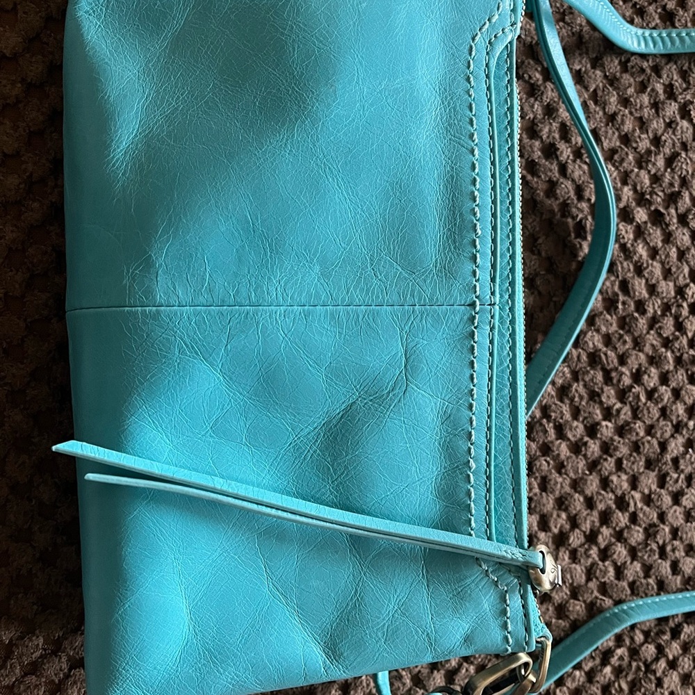 Hobo turquoise crossbody Darcy - Picture 8 of 11